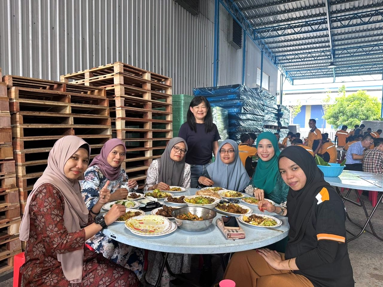 Team Raya Lunch!