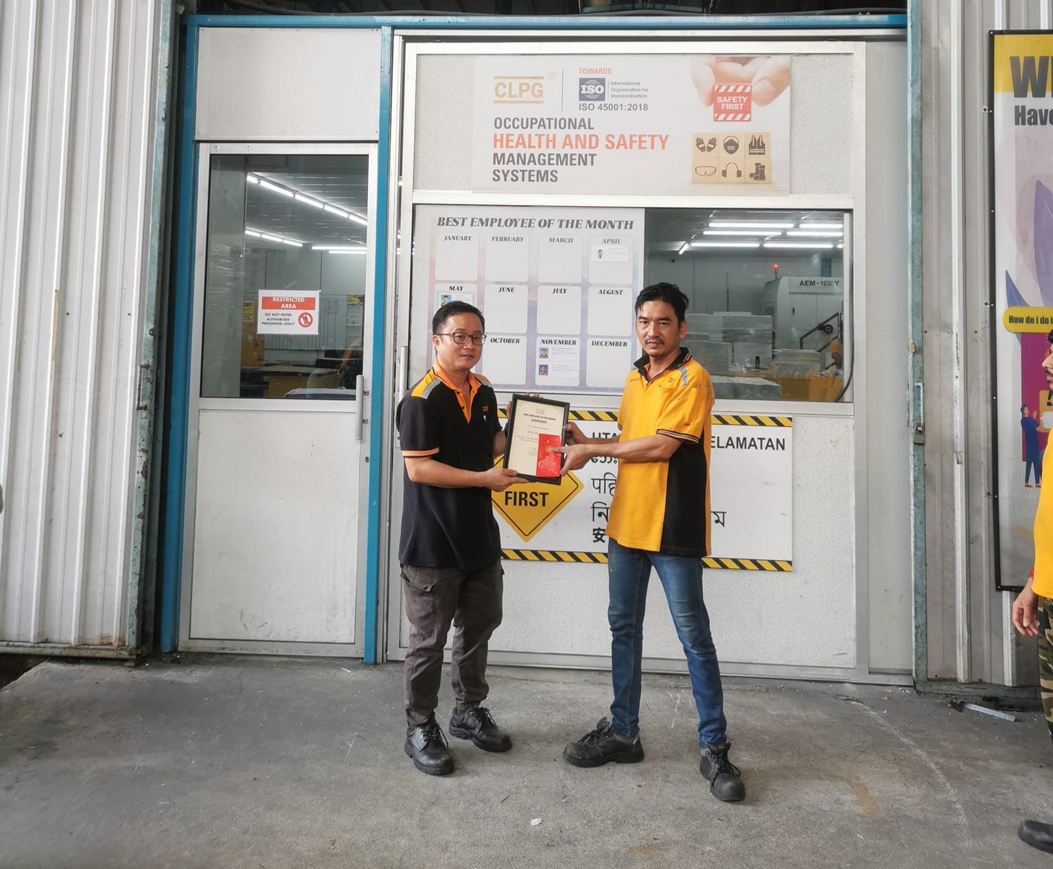 私たちのトップパフォーマーにおめでとうございます: あなたの卓越した業績は語るに足ります